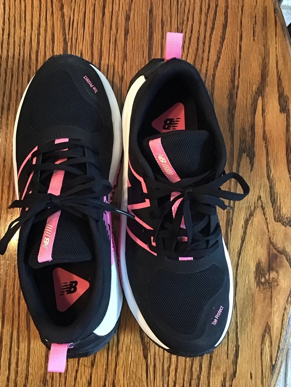 New Balance Women's Black with Pink Athletic Sneakers